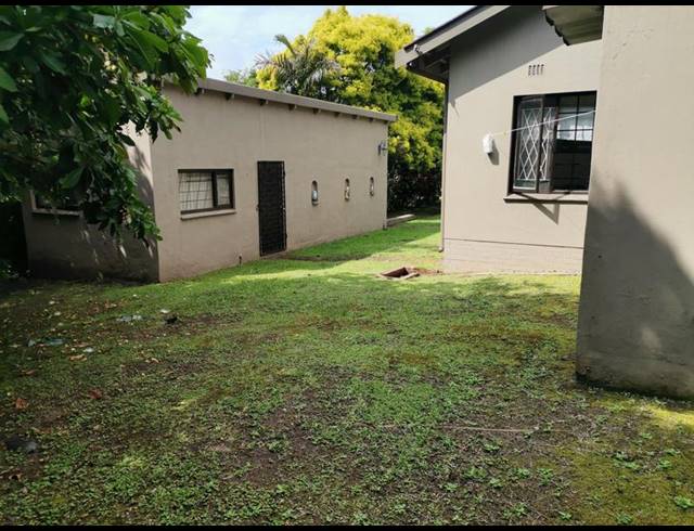 4 BEDROOM HOUSE FOR SALE IN LEISURE BAY